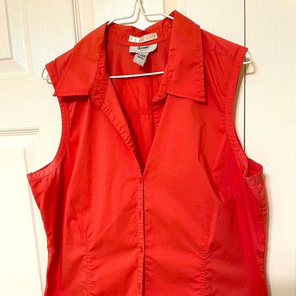 Old Navy Size XL pink sleeveless button down shirt